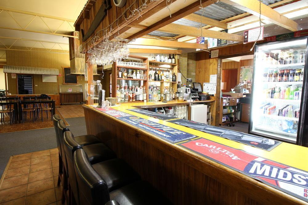 Snowy Mountains Resort And Function Centre Adaminaby Buitenkant foto