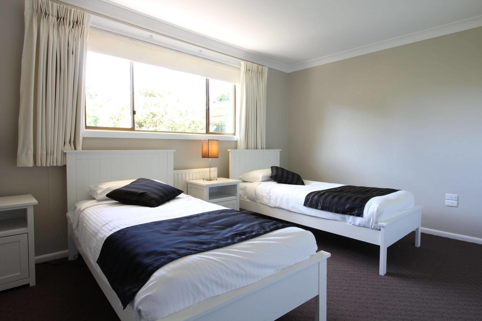Snowy Mountains Resort And Function Centre Adaminaby Buitenkant foto